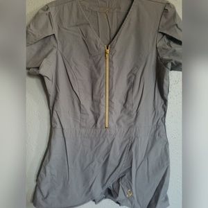 Jaanuu Tulip Scrub Top